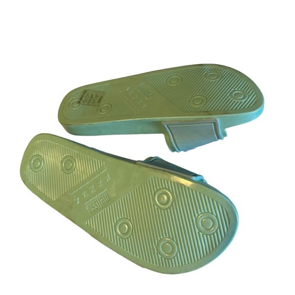 Fila Melissa MLSA PVC blue and coral slides size 7 - Picture 2 of 6